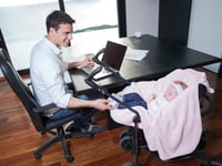 Un ambiente di lavoro moderno incentrato sull’innovazione e la collaborazione